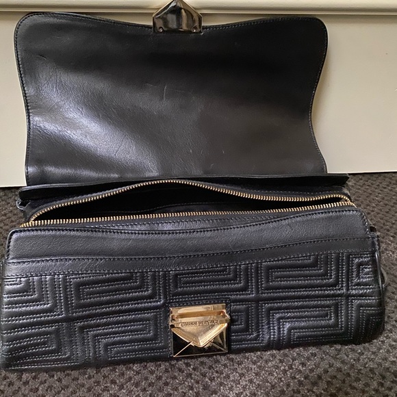 VERSACE black chain link purse - Picture 4 of 9